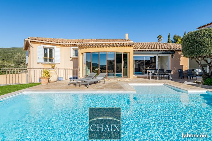 Villa 9 pièces 212 m²