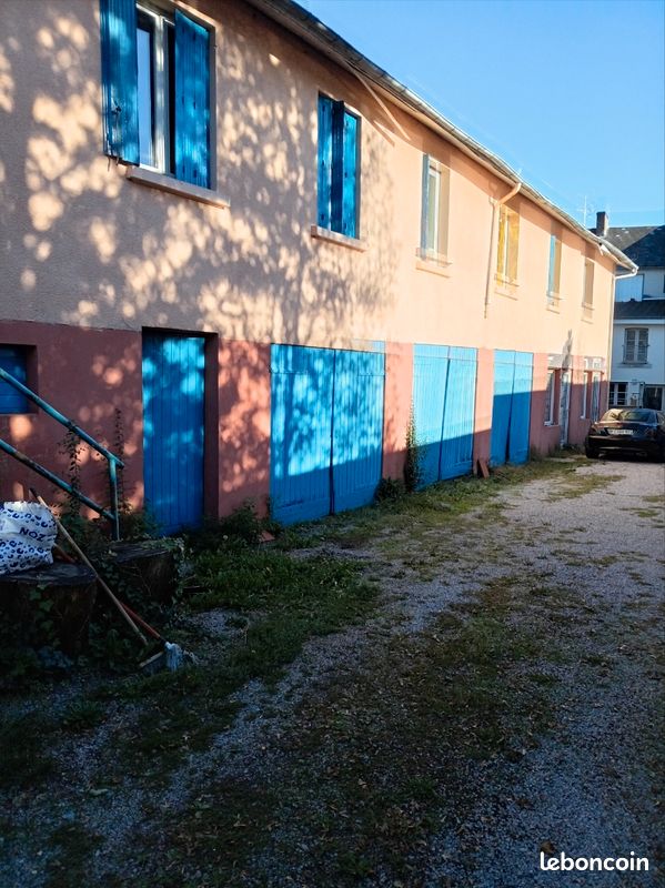 Maison 12 pièces 200 m² · à La Souterraine · 200 m² · 160 000 €