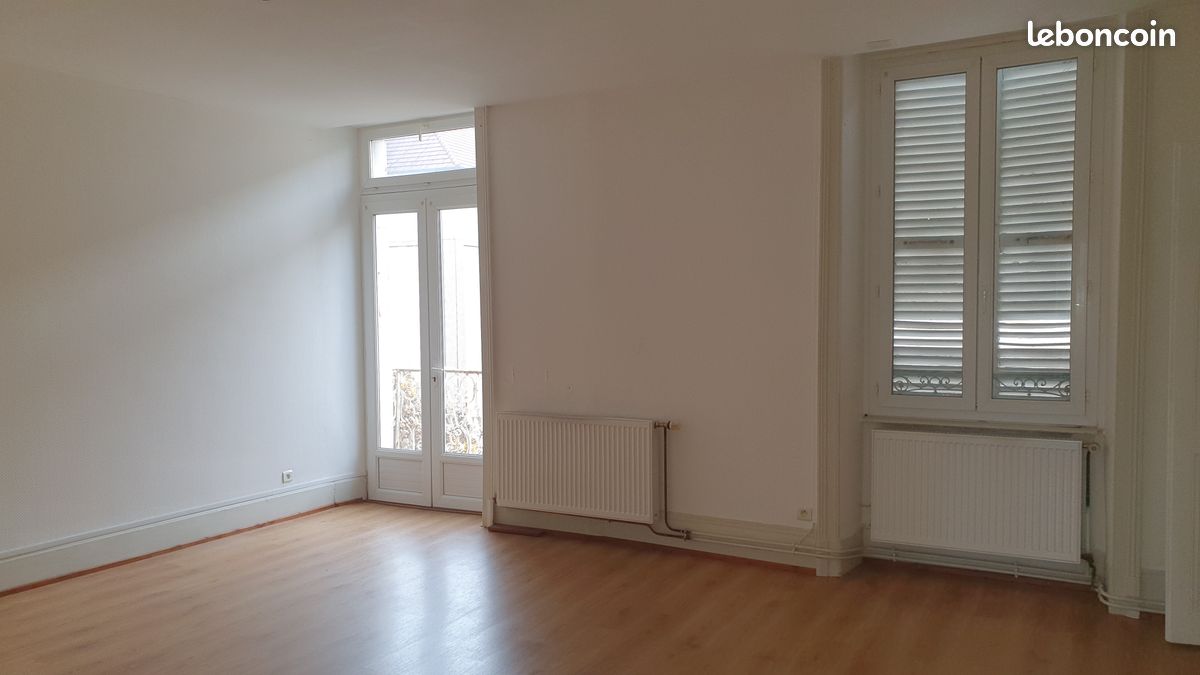 Appartement 3 pièces 90 m² · à Dole · 90 m² · 135 000 €