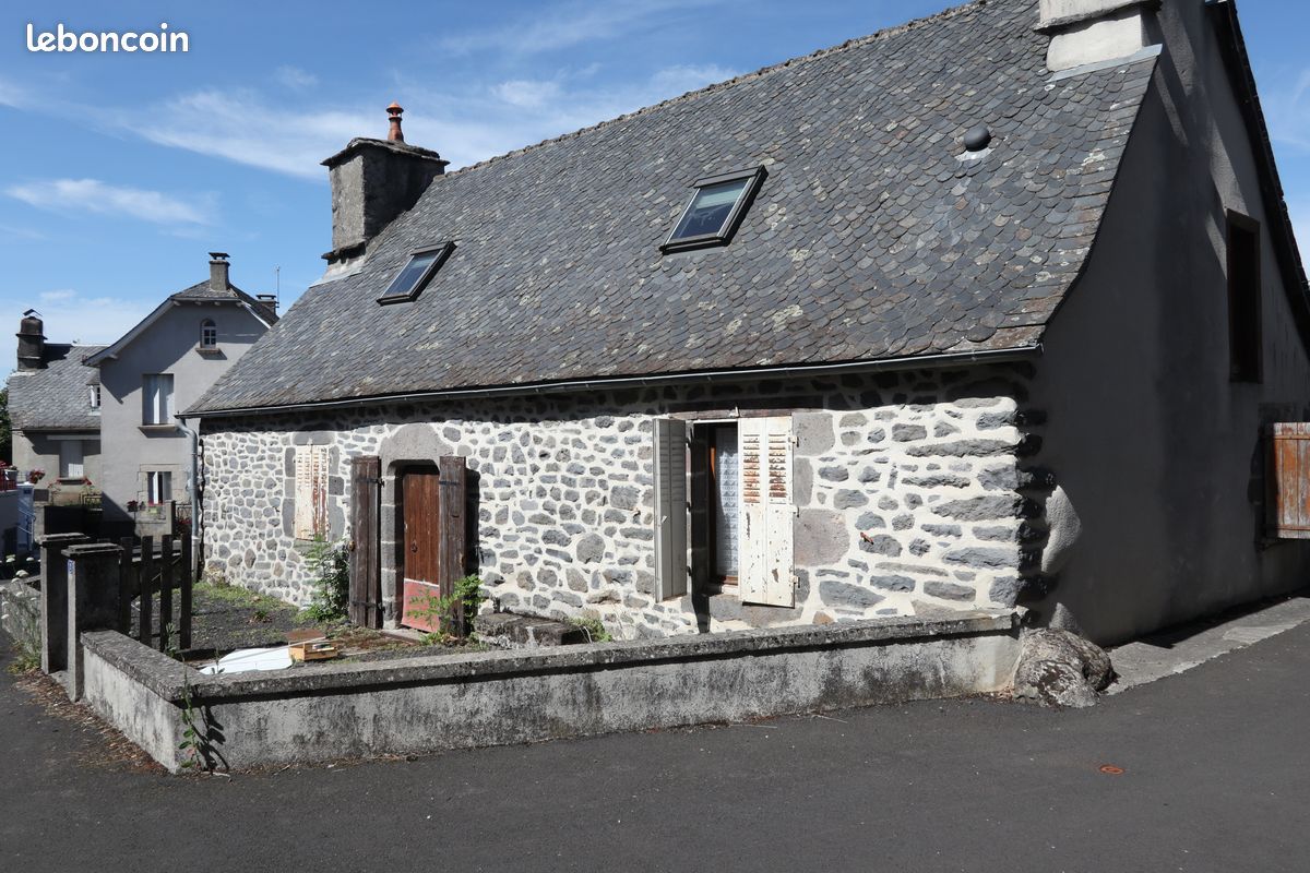 Maison 3 pièces 86 m² · à Ally · 86 m² · 85 000 €