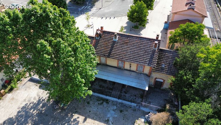 Propriété 9 pièces 260 m²