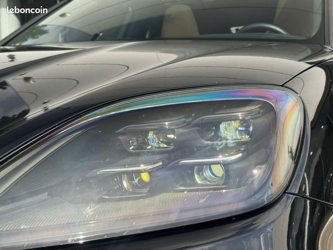Porsche Cayenne Coupé E-Hybrid 4.0 V8 739 ch Turbo (image 29)