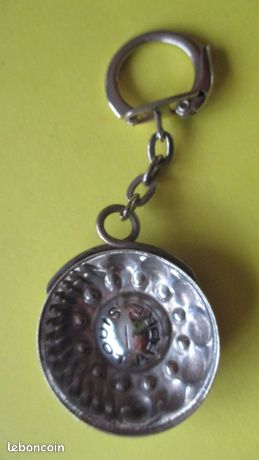 Porte-clés Vintage Laiton North American Fishing Club - Fabriqué USA - Charme Seul