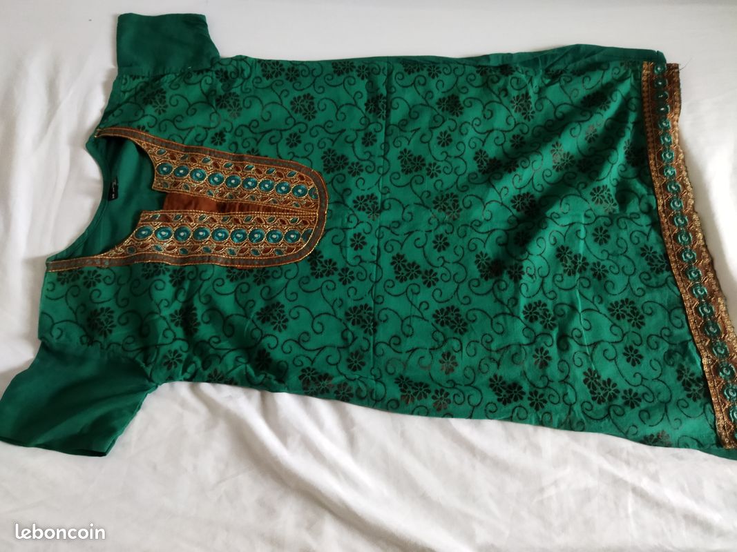 Tenue/ Top indien femme (image 1)