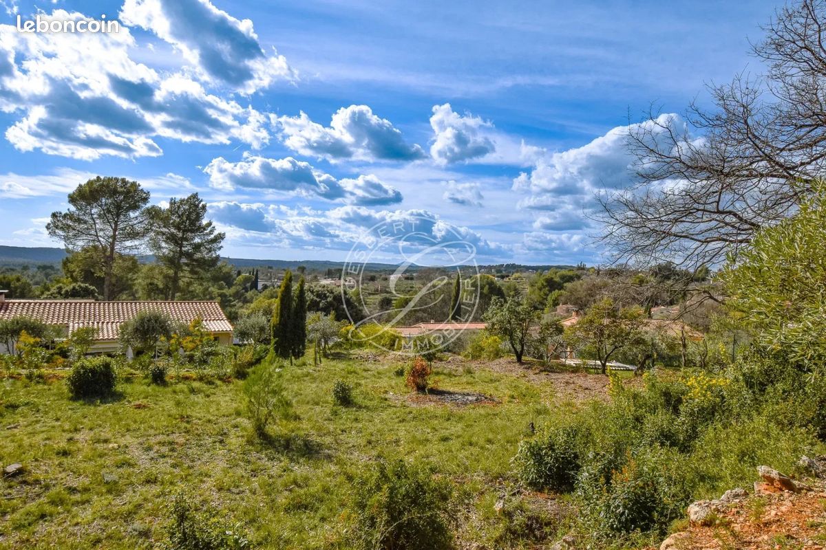 Terrain 1080 m² · à Flayosc · 1 080 m² · 200 000 €