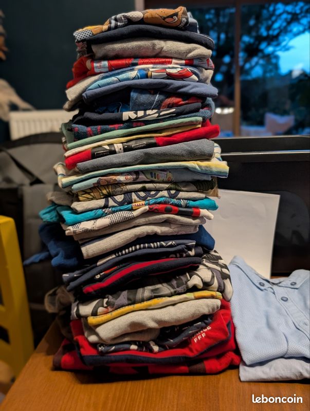 Gros lot de vêtements garçon 5ans + 50 pièces 4 saisons (image 1)