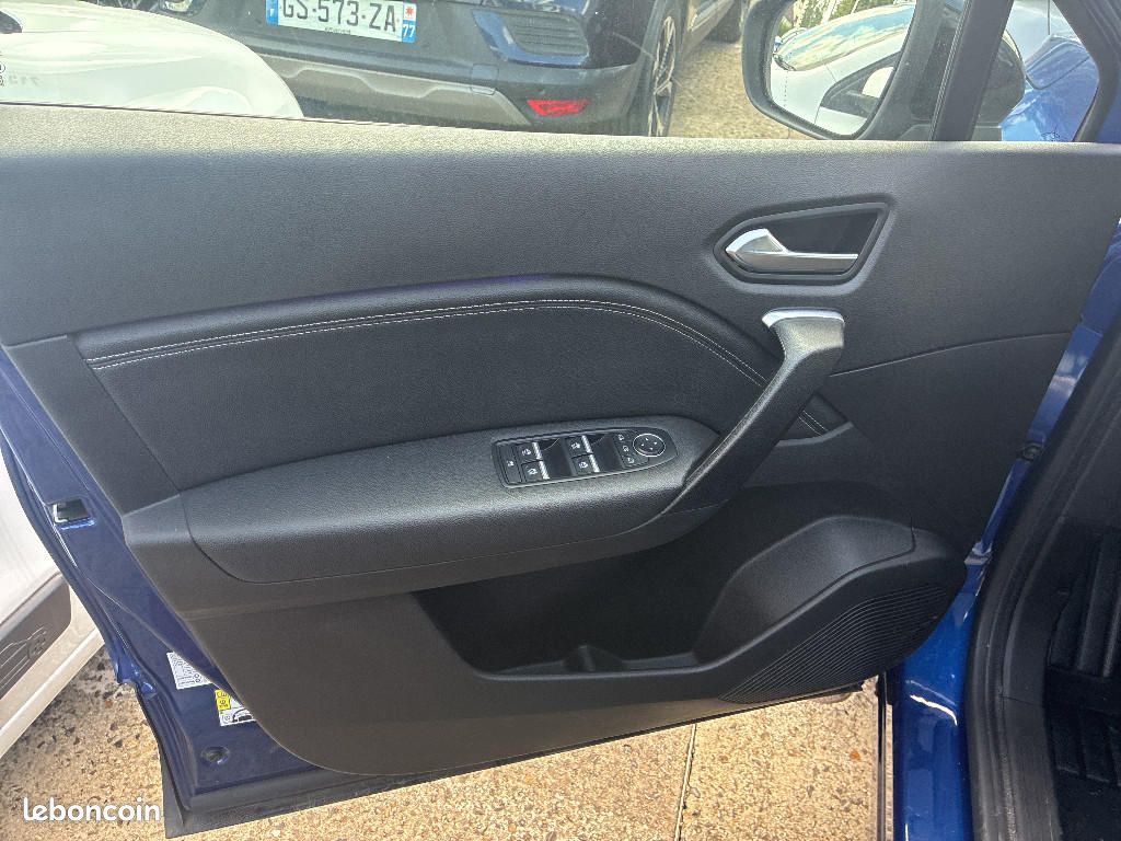 Renault Captur E-Tech full hybrid 145 Techno (image 19)