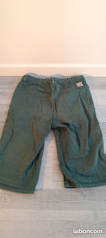 Short vert tape a l'oeil 14 ans (image 2)