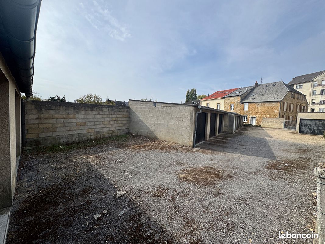 Parking/box 12 pièces 500 m² CHARLEVILLE MEZIERES · à Charleville-Mézières · 115 000 €