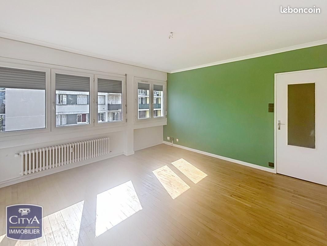 Appartement 3 pièces 62 m² · à Saint-Étienne · 62 m² · 70 000 €
