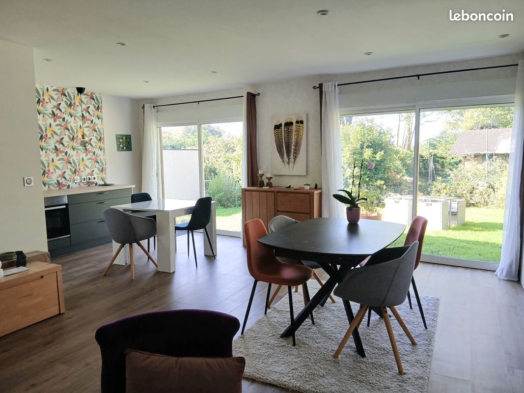 Maison 6 pièces 174 m² · à Plougastel-Daoulas · 174 m² · 412 000 €