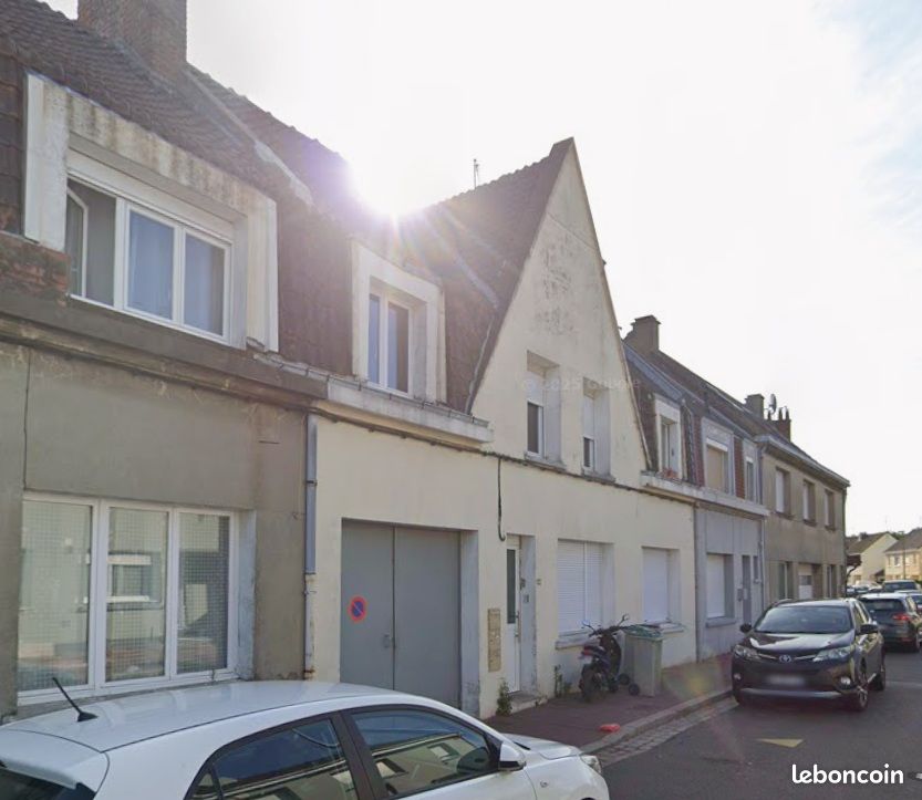 Appartement 8 pièces 140 m² · à Calais · 140 m² · 155 000 €