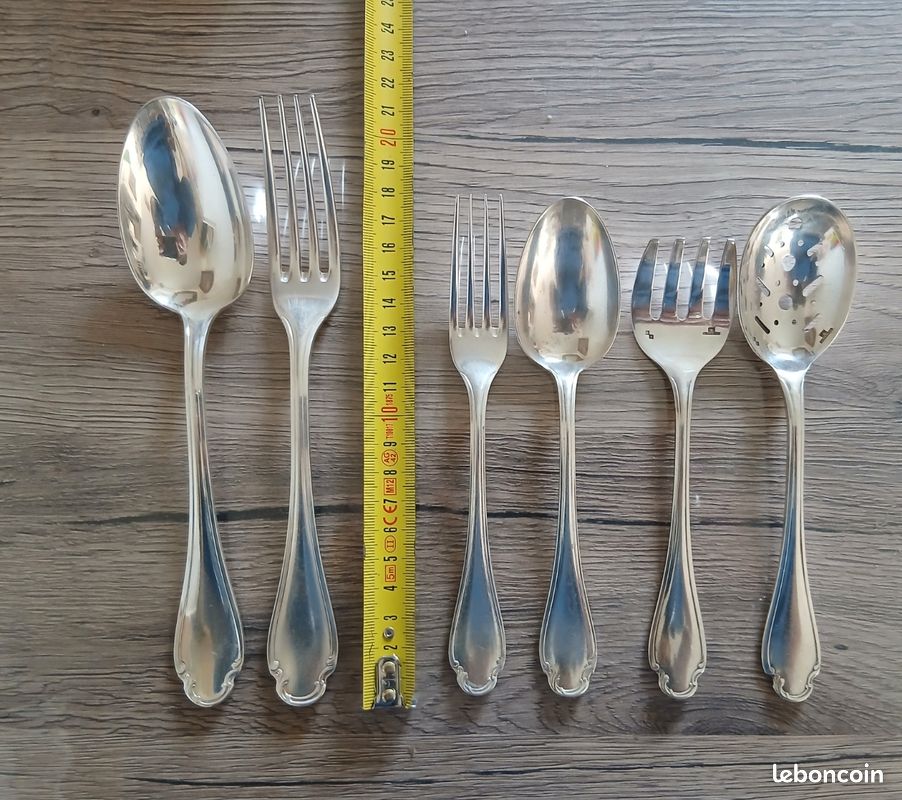 12 Cuillères à Café Christofle Godrons