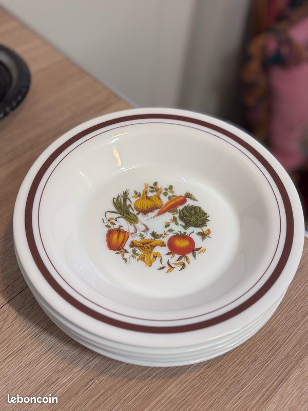 Lot D'assiettes Vintage Arcopal – Les Grillades Barbecue Cochon – Verre Blanc