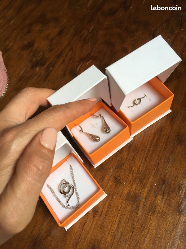 Auchan Bijoux Fete Catalogue La Vie En Or Auchan Saint Valentin