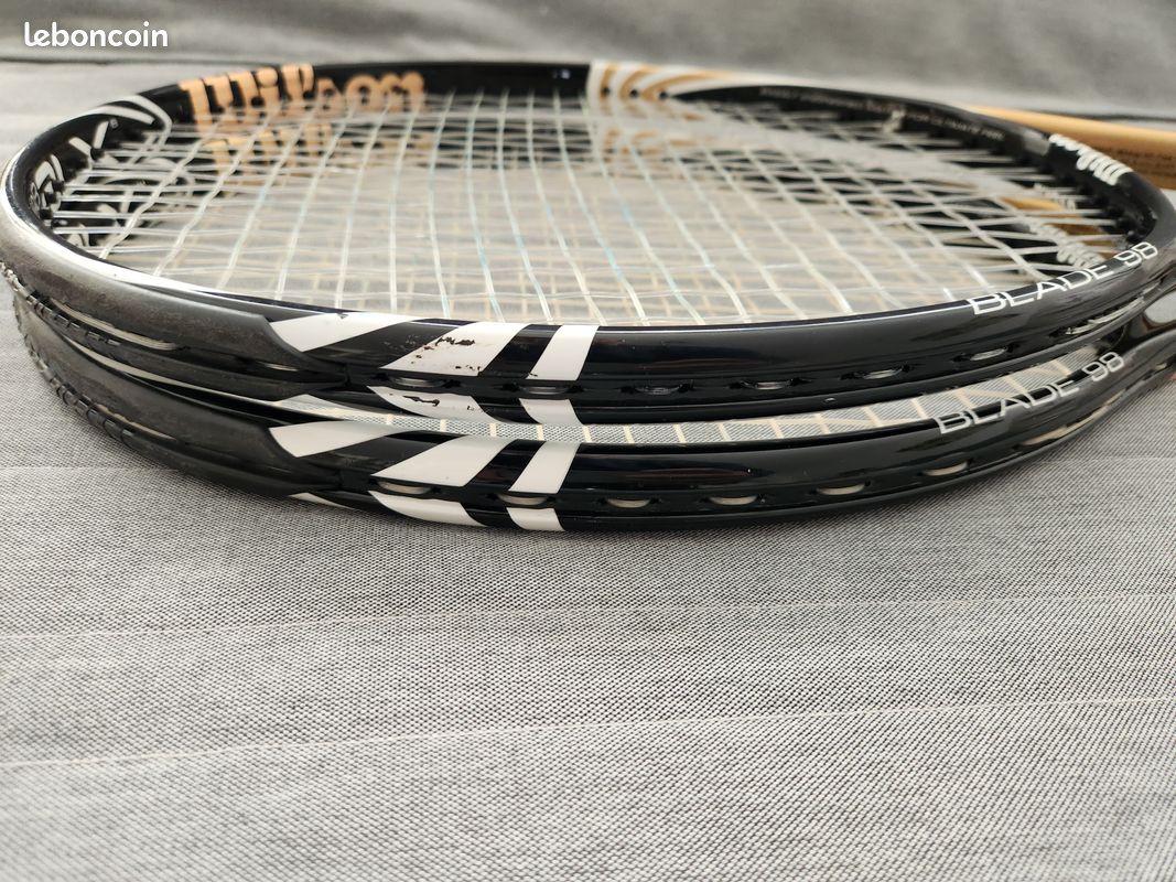 Raquette De Tennis Wilson Blade 98 BLX - Modèle 2011, G2, En Occasion Avec Marques D'usage