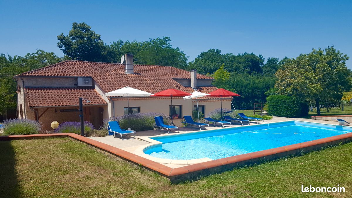 Magnifique gîte avec grande piscine 12 personnes (image 1)