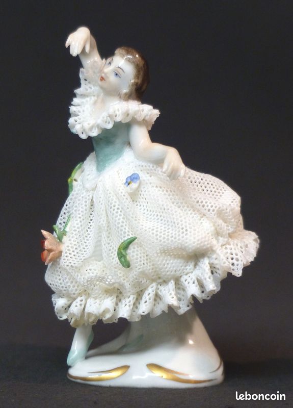 1900 très jolie danseuse dentelle Volksted 70g9cm porcelaine allemande saxe (image 2)