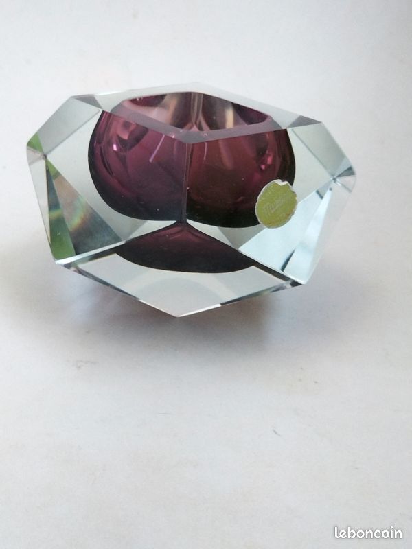 Cendrier vide poche Murano cristal mauve forme diamant de Flavio Poli design 1970 (image 2)