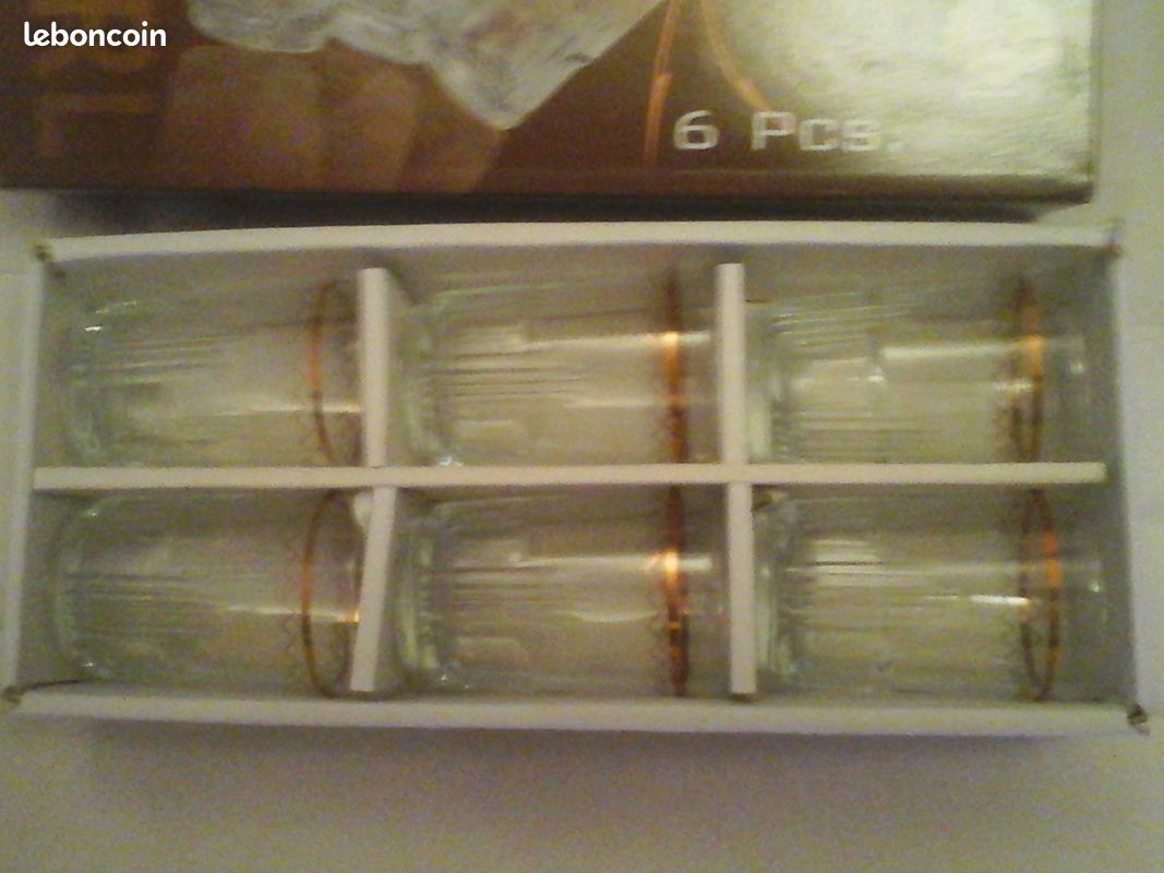 Service NEUF de 6 verres à thé (image 2)