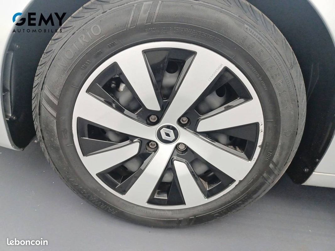 RENAULT Clio TCe 90 Equilibre (image 11)