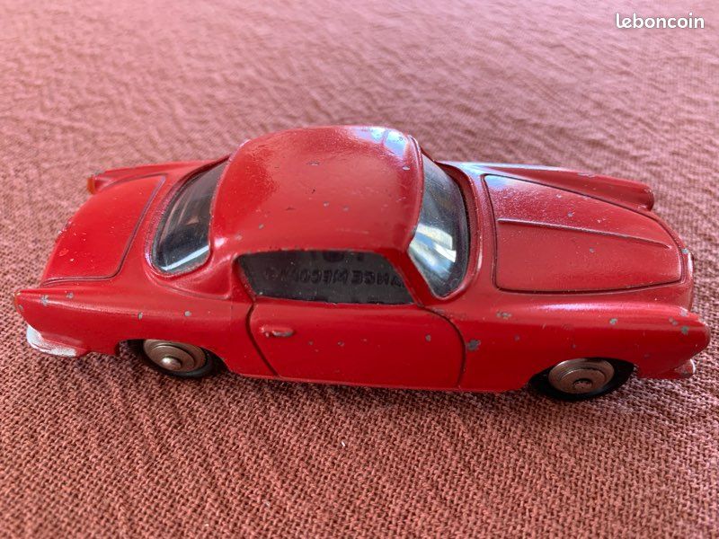 Dinky toys France- Alfa roméo, couleur rouge, neuf en boite ref 24J, Vente aux enchères : Jouets