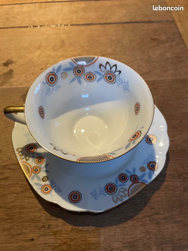 Tasse à thé en Porcelaine (image 1)