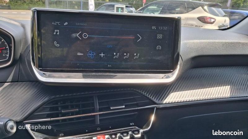 Peugeot 208 1.2 PureTech 100ch S&S Active (image 15)