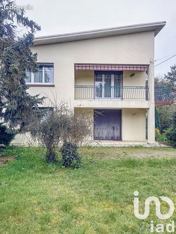 Maison 8 pièces 196 m²