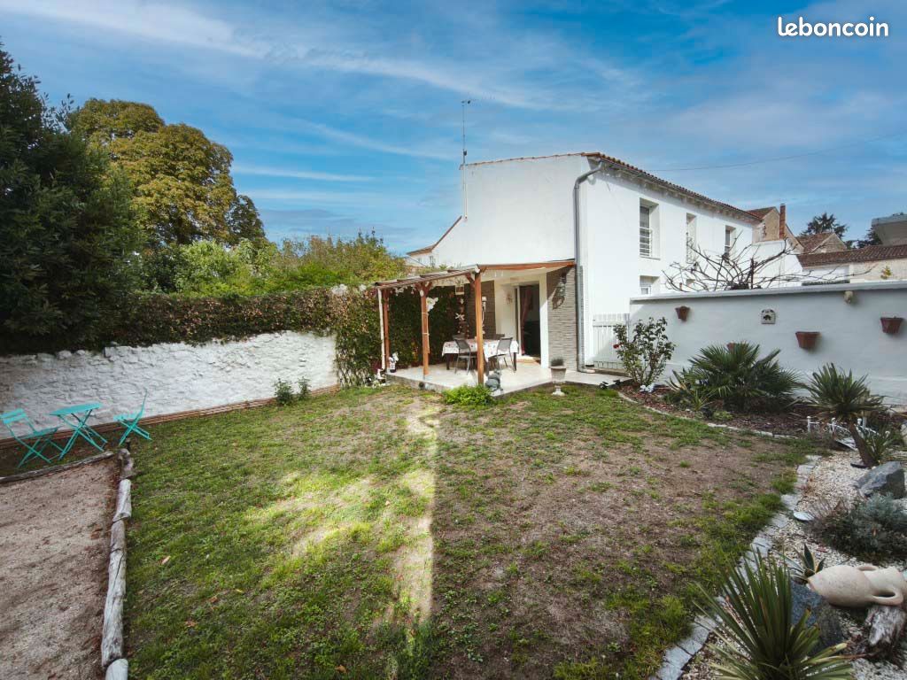 Maison 4 pièces 77 m² · à Gémozac · 77 m² · 183 000 €