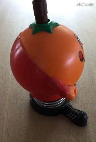 Vintage 1982 coupe du monde naranjito mascotte porte clés Vintage 1982 coupe du monde naranjito mascotte porte clés