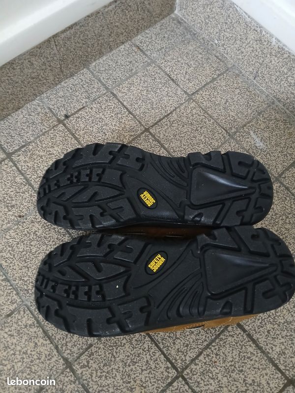 Chaussure de travail (image 4)