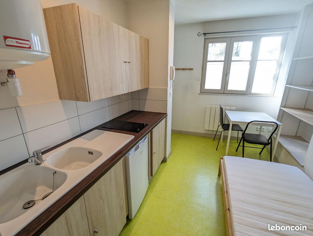 Appartement 1 pièce 12 m² · à Clermont-Ferrand · 12 m² · 330 €/mois
