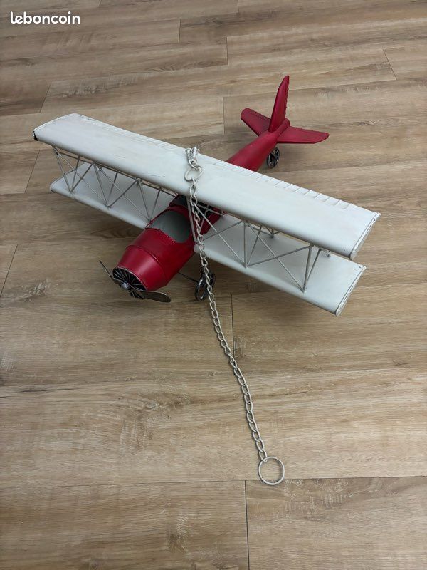 Avion à suspendre (image 3)