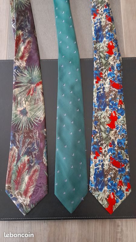 Lot De 3 Cravates Fantaisies - Bleu, Vert, Beige En Polyester Et Soie, Occasion Très Bon état
