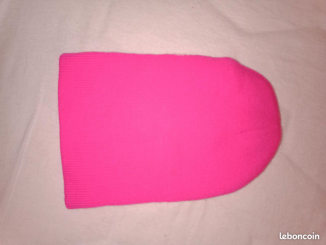 Gants neufs et bonnet fille/Femme (image 7)