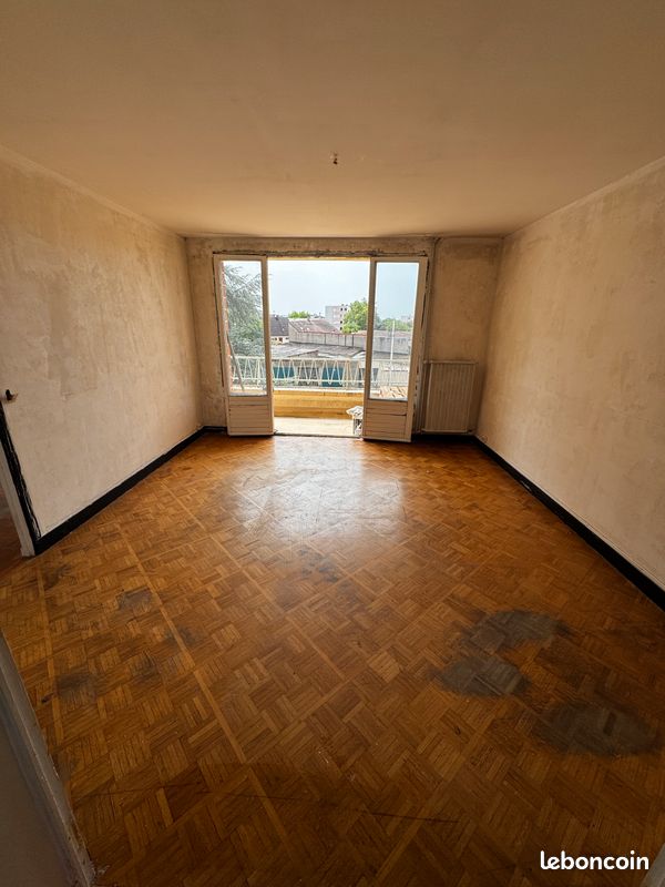 Appartement 3 pièces 67 m² · à Auxerre · 67 m² · 65 000 €