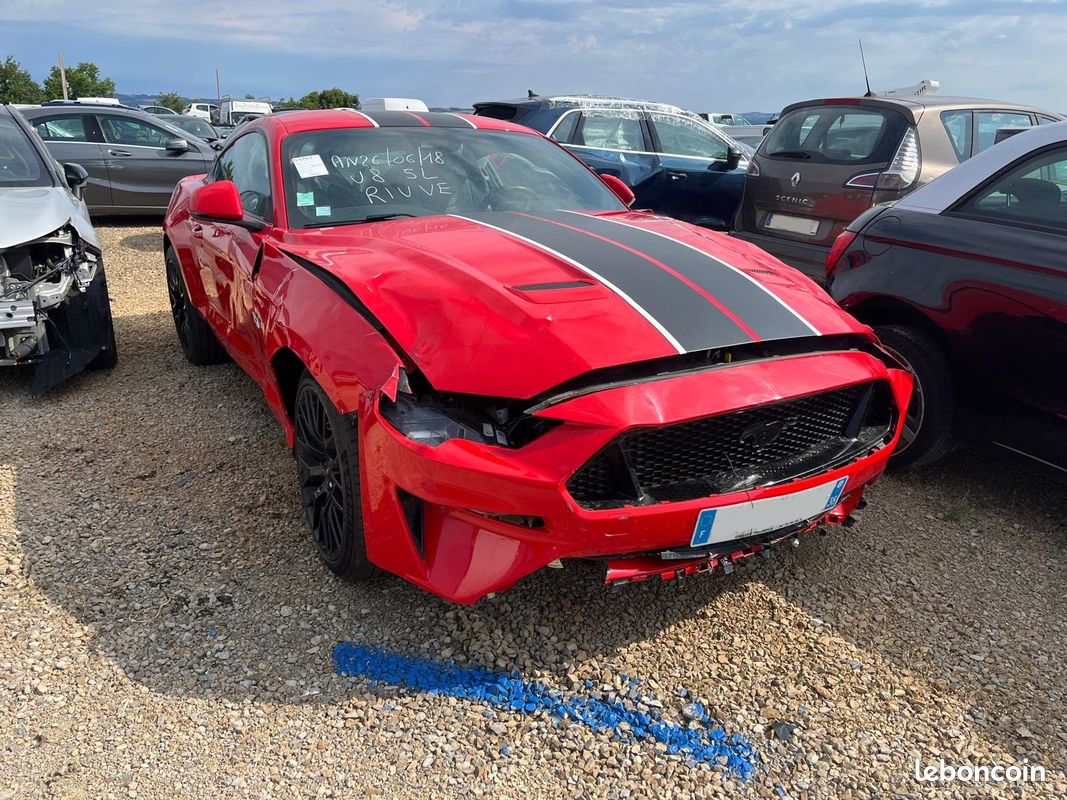 "Accidenté" Ford Mustang 5.0 V8 450 GT Fastback / FV503 (image 1)