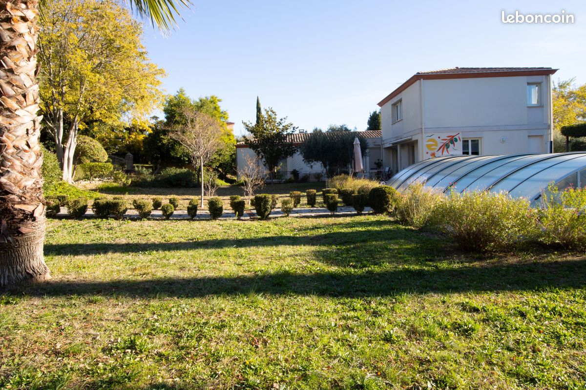 Maison 7 pièces 213 m² · à Saint-Félix-de-Lodez · 213 m² · 569 000 €
