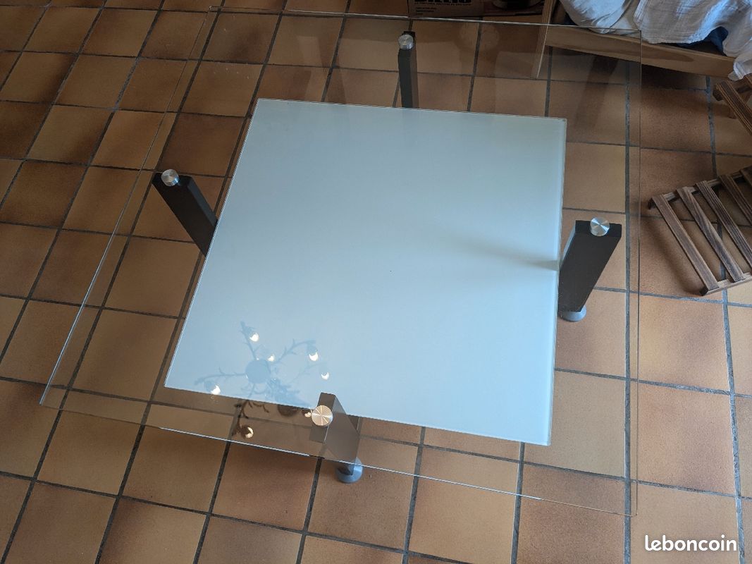 Table basse en verre (image 1)