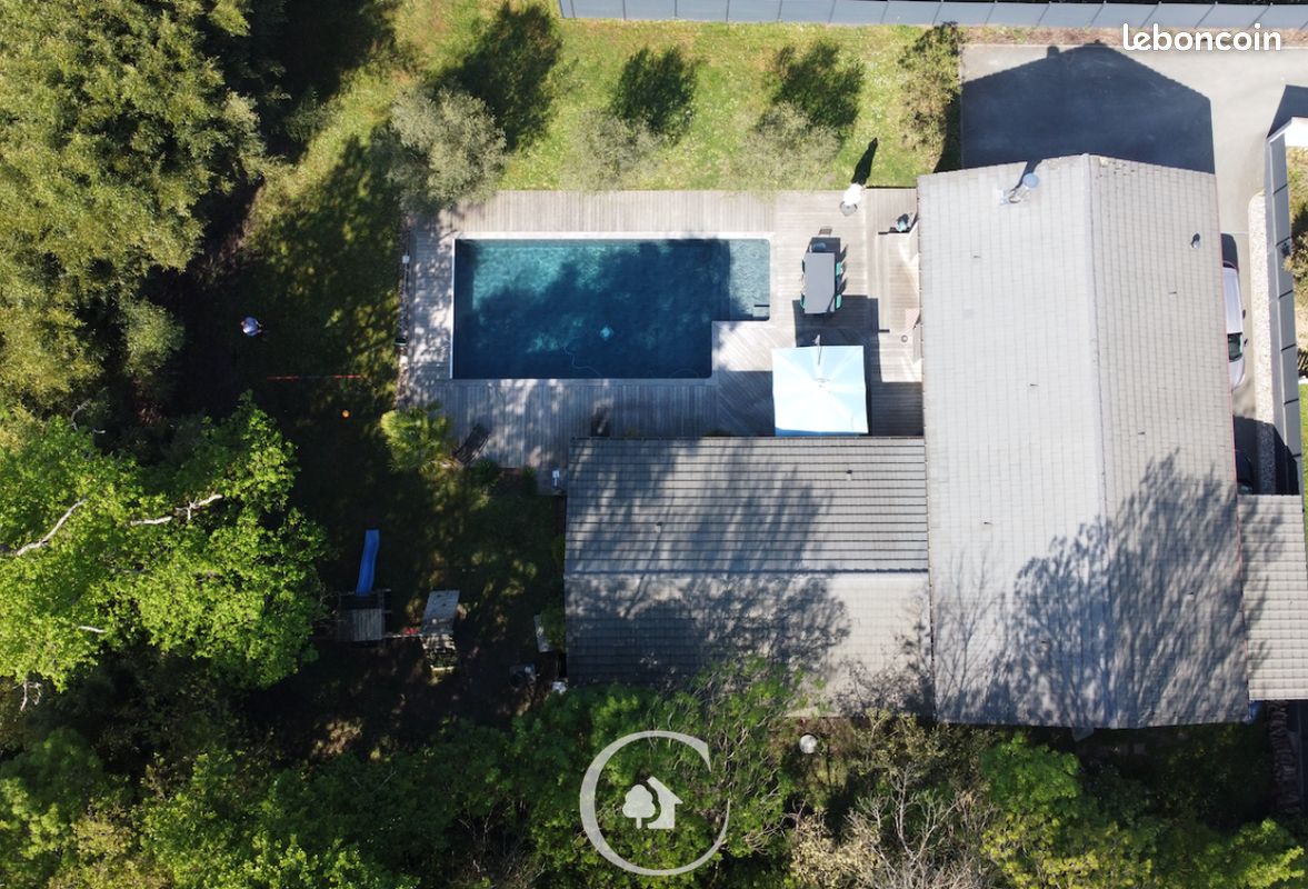 Maison 6 pièces 220 m² · au Pian-Médoc · 220 m² · 649 000 €