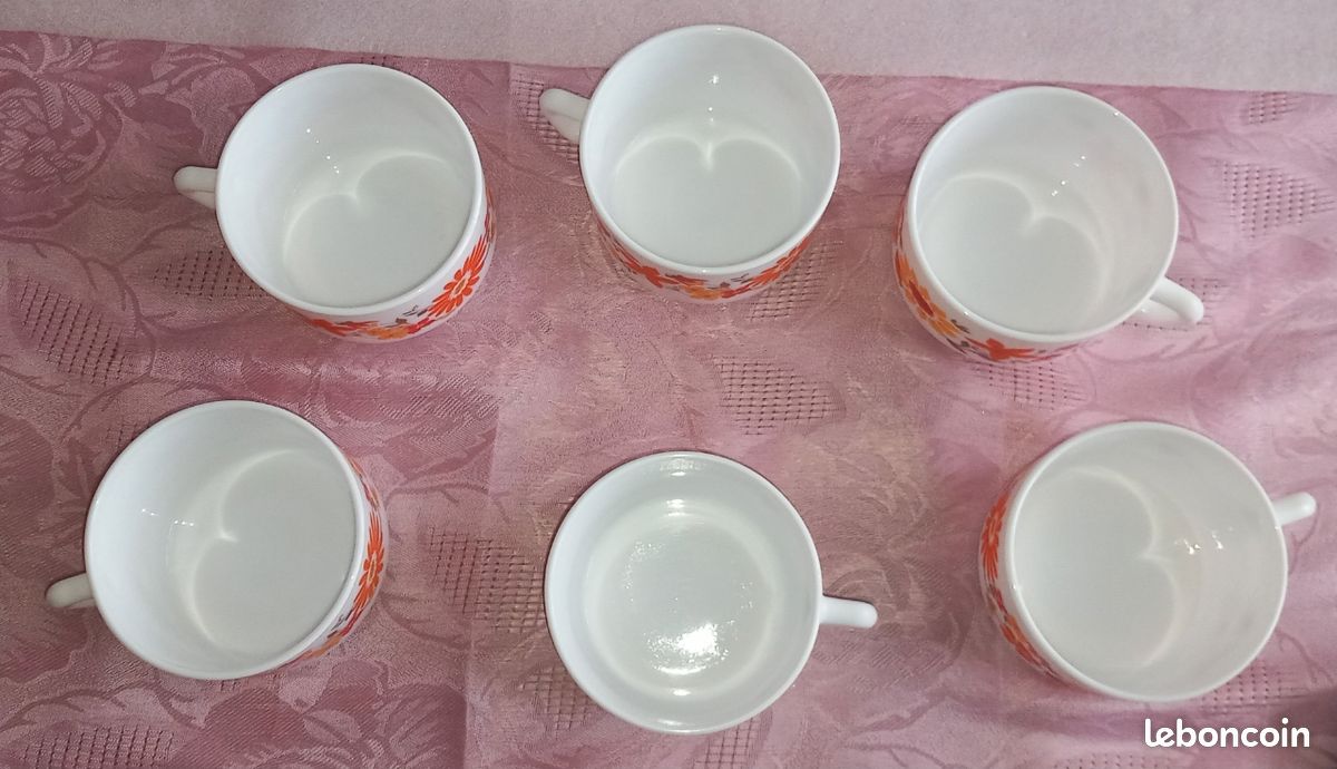 Lot De 5 Tasses à Café Arcopal Avec Sous-tasses - Décor Fleurs Jaunes Et Rouges