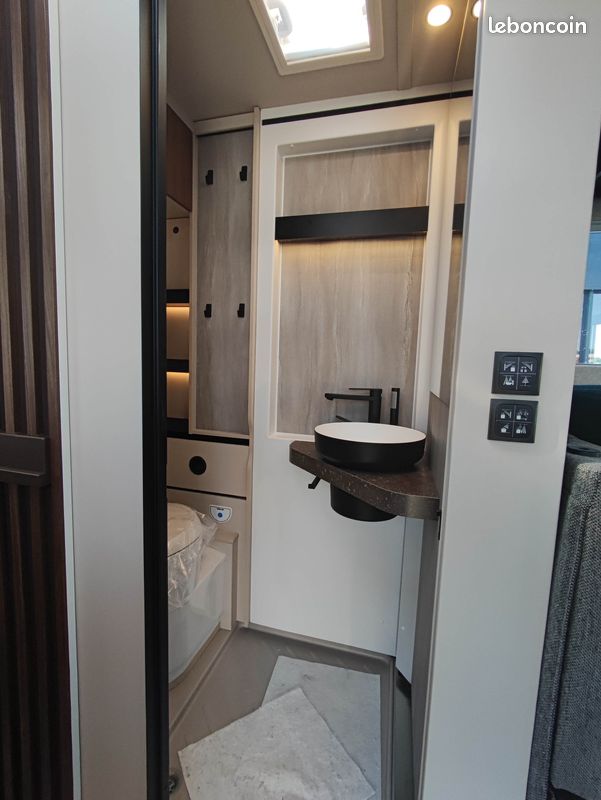 🌎️ Magnifique Camping-car profilé BURSTNER SIGNATURE SFT 7.1 🏖️🌞 (image 6)