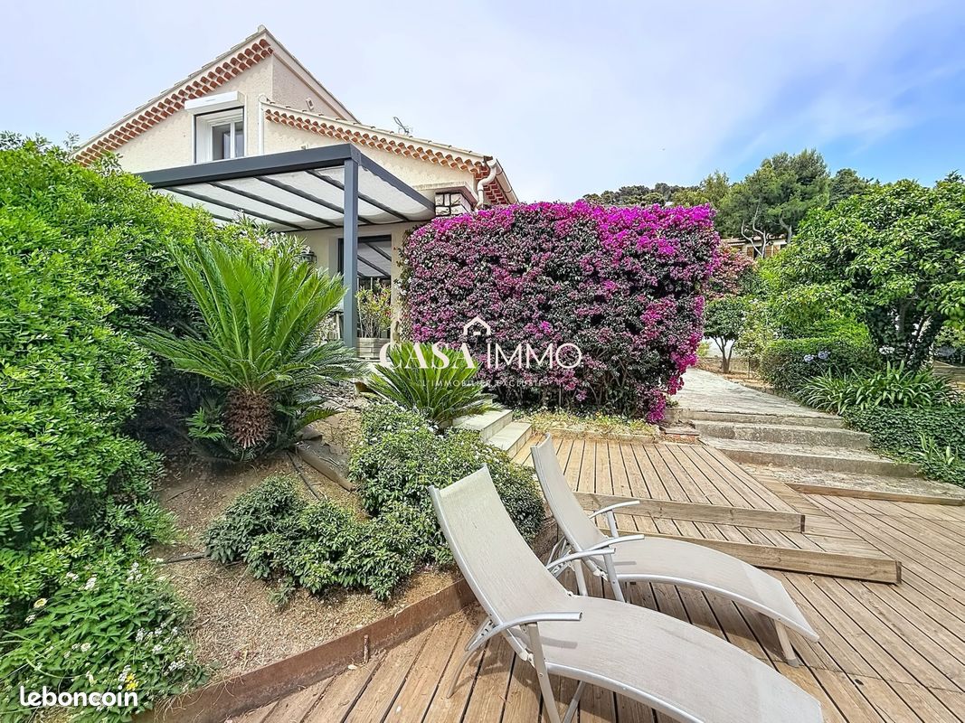 Maison 5 pièces 127 m² · à Carqueiranne · 127 m² · 915 000 €