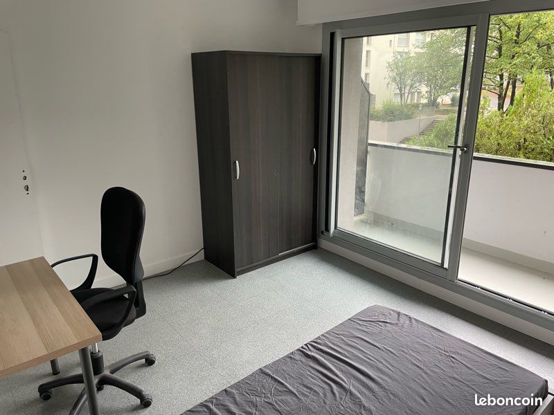 Appartement 4 pièces 67 m² · à Vénissieux · 67 m² · 500 €/mois