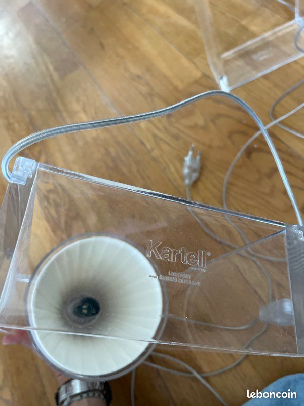 Lampes de table LIGHT air kartell (image 2)
