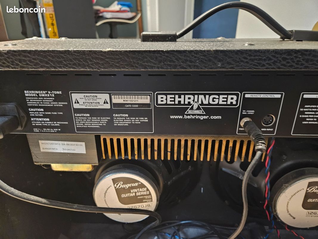 Ampli guitare à lampes BEHRINGER V-TONE GMX212 et Footswitch (image 7)