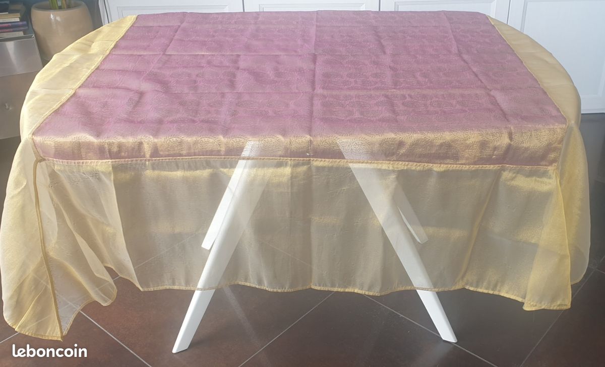 Nappe festive 160x160 or et rose - Fibre métallique - Excellent état (image 7)