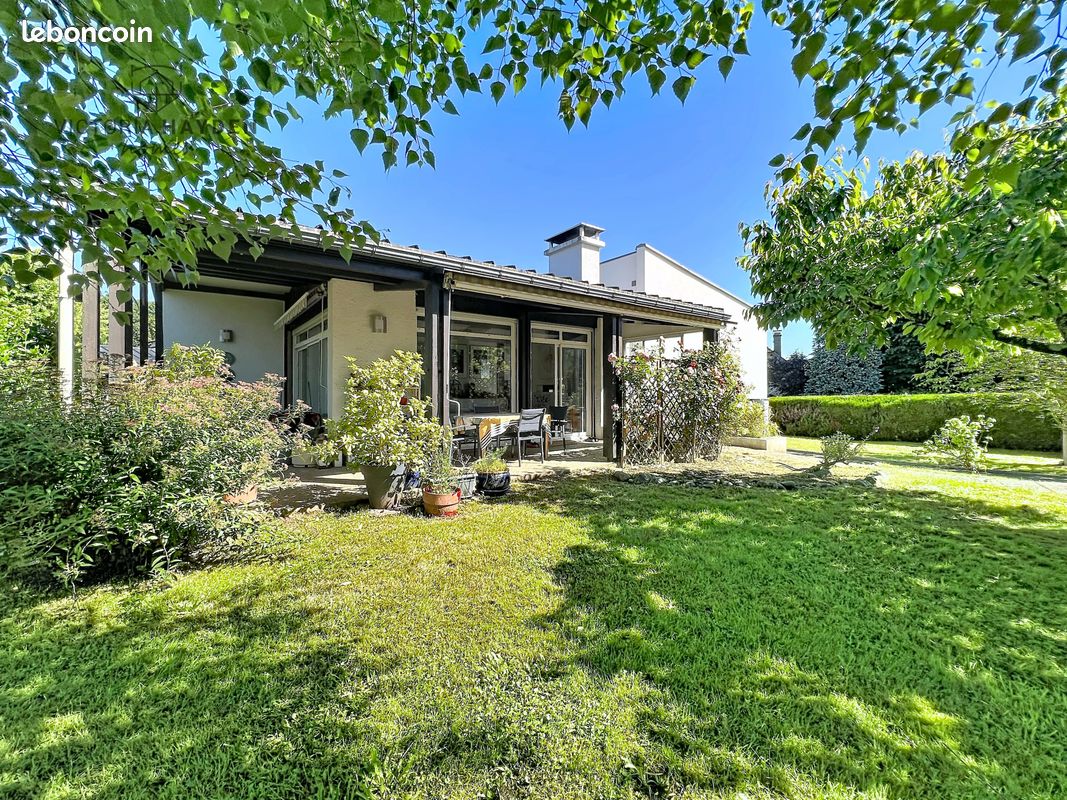 Maison 6 pièces 190 m² · à Morlaàs · 190 m² · 385 000 €