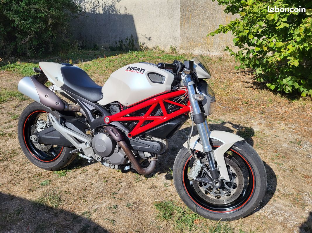 Ducati monster 696 abs (image 1)